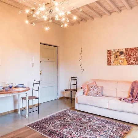 Apartment Varenne Open Terrace And Private Parking
