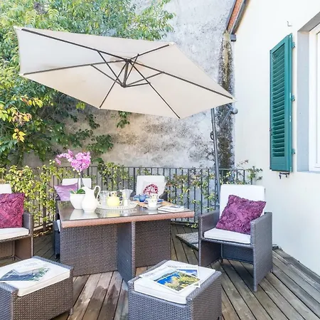 Varenne Open Terrace And Private Parking Apartment